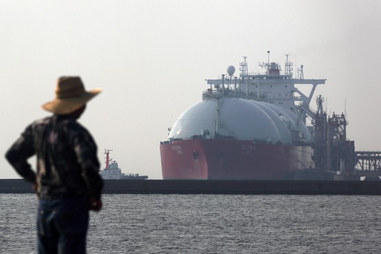 亚洲液化天然气价格跌至近四年来最低水平 - 航