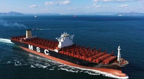 MSC OSCAR号成为目前全球最大集装箱船 